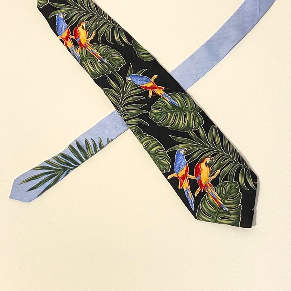 Vintage Silk Necktie by Tango Tropical Parrots Macaws Leaves Tiki Black Formal - Picture 2 of 5